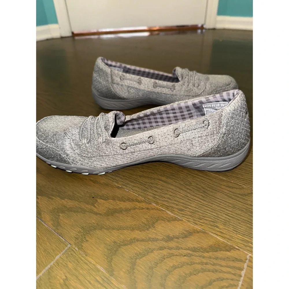 Skechers Air-Cooled Memory Foam Wide Fit Gray Slip On Loafers Womens 11